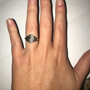 James Avery Spanish Swirl ring size 6