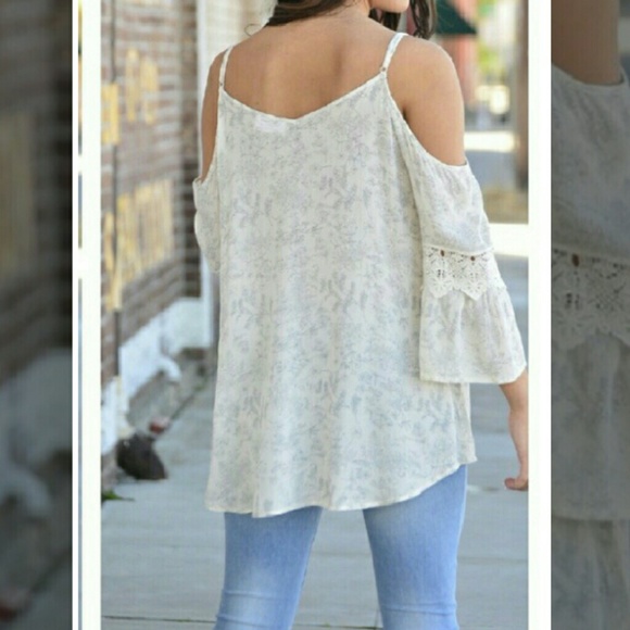 Cold Shoulder Tunic - Picture 2 of 3