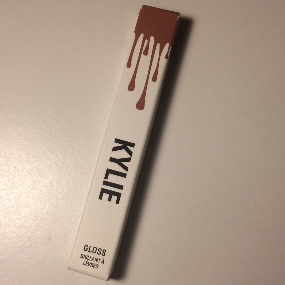 Makeup Bundle - Picture 3 of 4