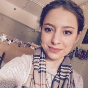 Meet your Posher, Alexandra