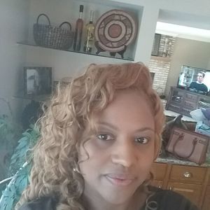 Meet your Posher, Pamela