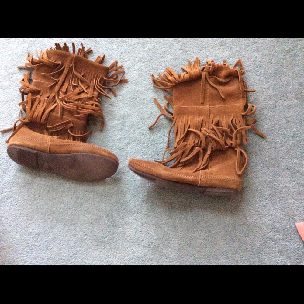 Minnetonka boots