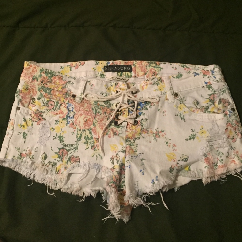 Billabong low rise lace up shorts