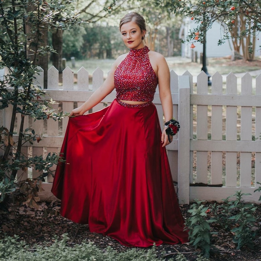 SHERRI HILL PROM DRESS