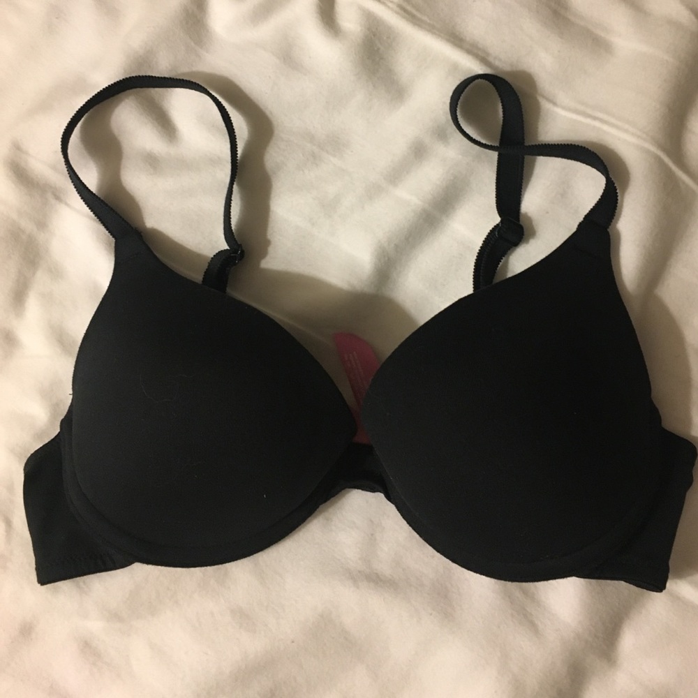 Black push up bra
