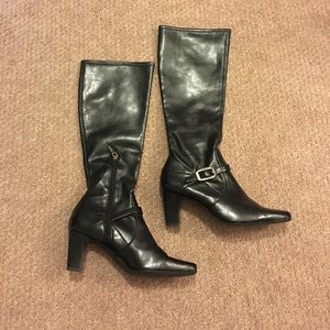 Women's black boots
