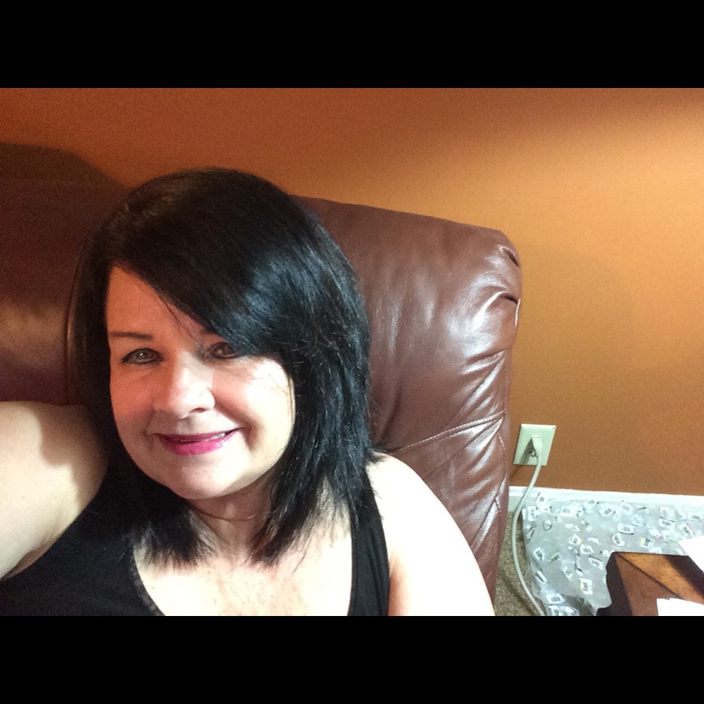 Meet your Posher, Beth