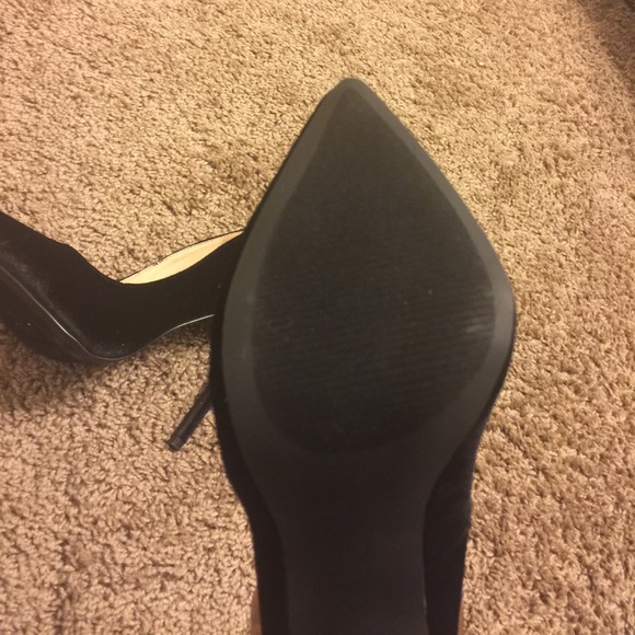 Heels - Picture 3 of 3