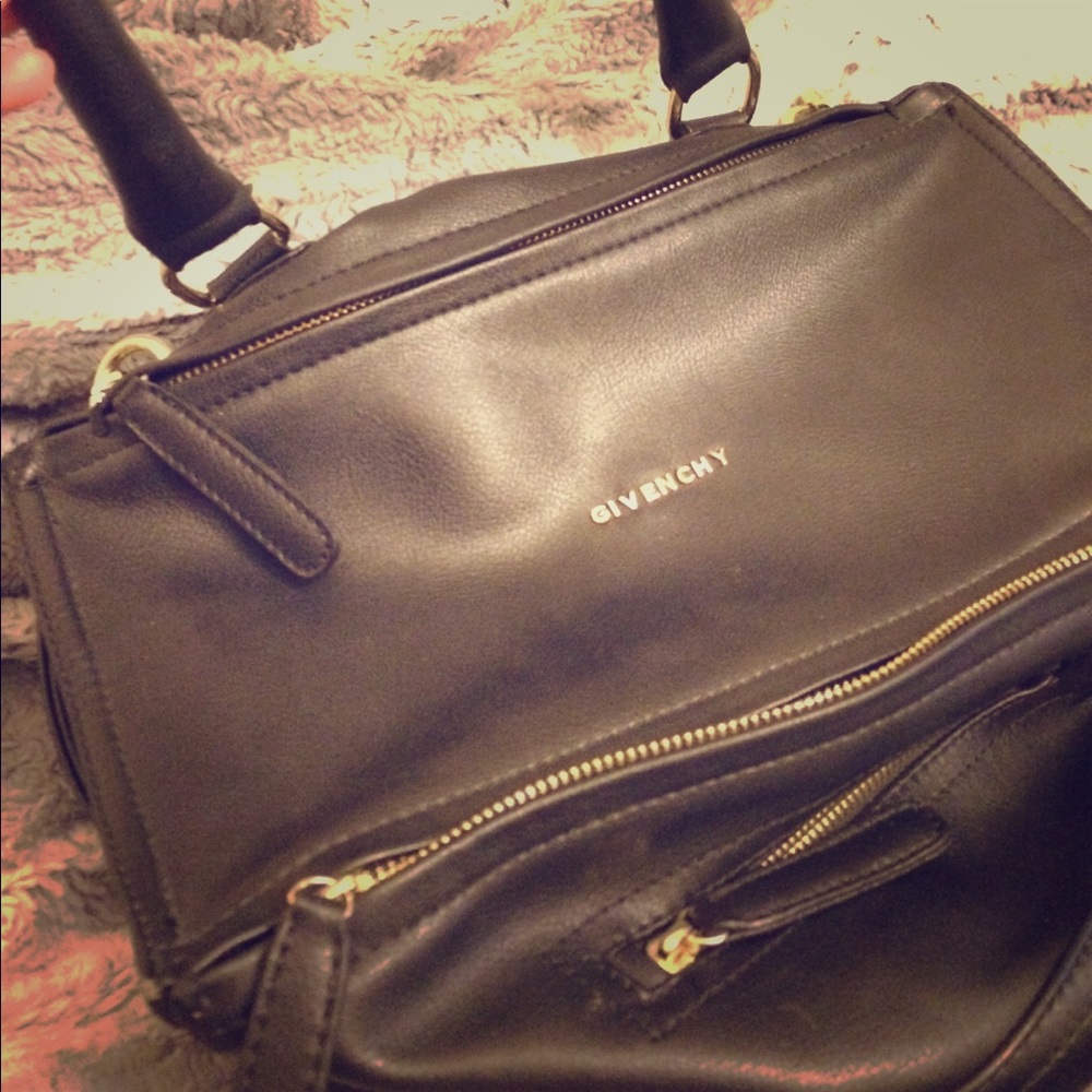 Handbag with gold accents