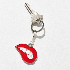 VERAMEAT LOVE BITE KEYCHAIN