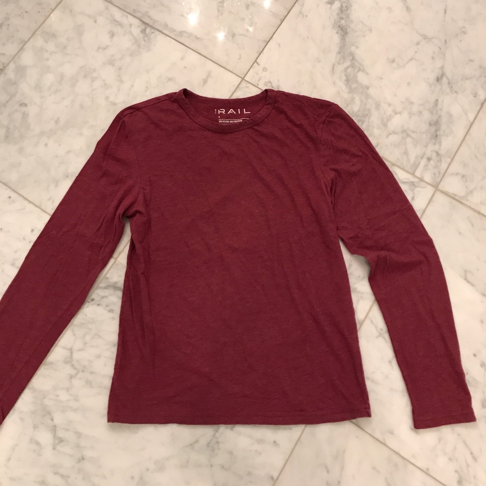 Men's long sleeve t shirt