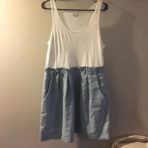 Sleeveless white and denim dress