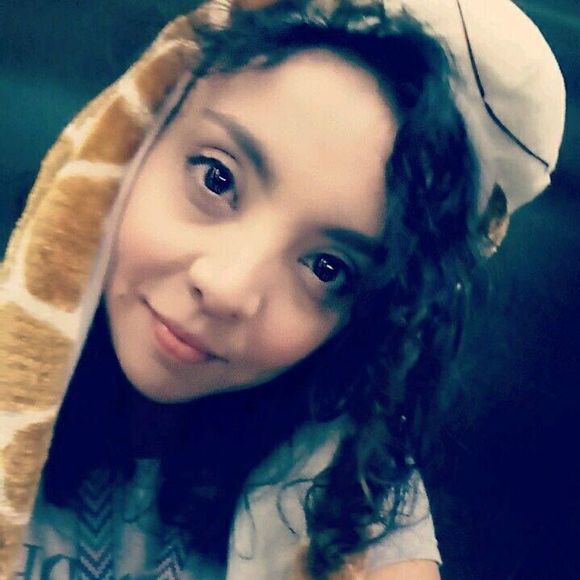 Meet your Posher, Lily - Picture 1 of 1