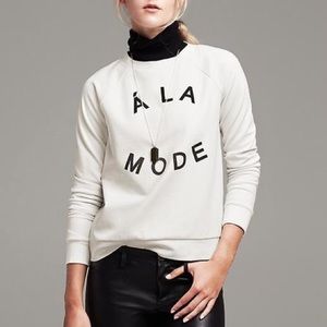 "A La Mode" Graphic Sweatshirt