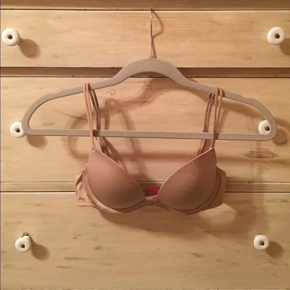 Pink Victoria's Secret || Push-Up Plunge Bra