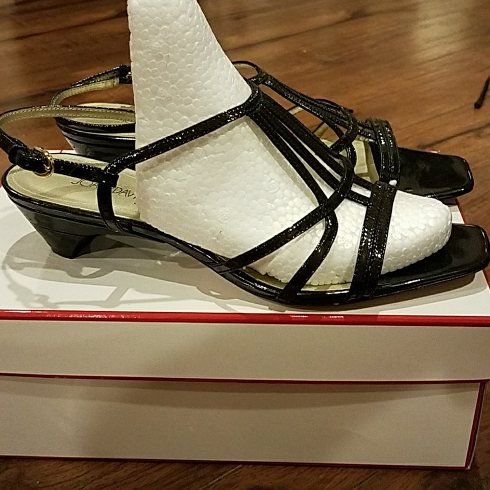 Joan & David 2 black dress shoes