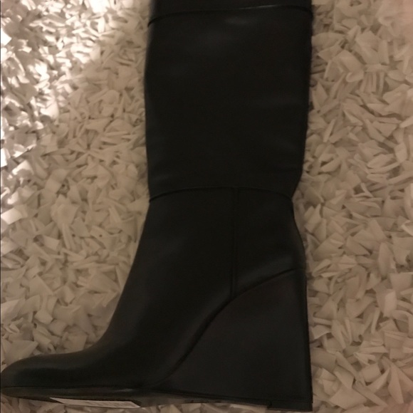 Tory Burch Linnett Wedge Boot in Black - Picture 4 of 4
