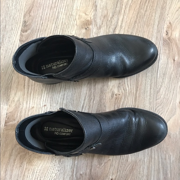 Ankle boots - Picture 2 of 3