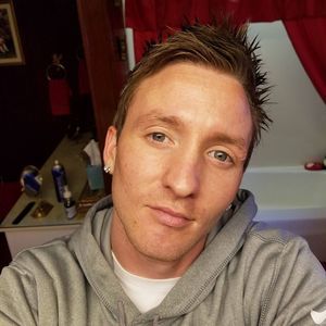 Meet your Posher, Derek