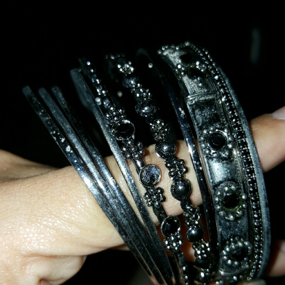 Black bangles - Picture 2 of 2