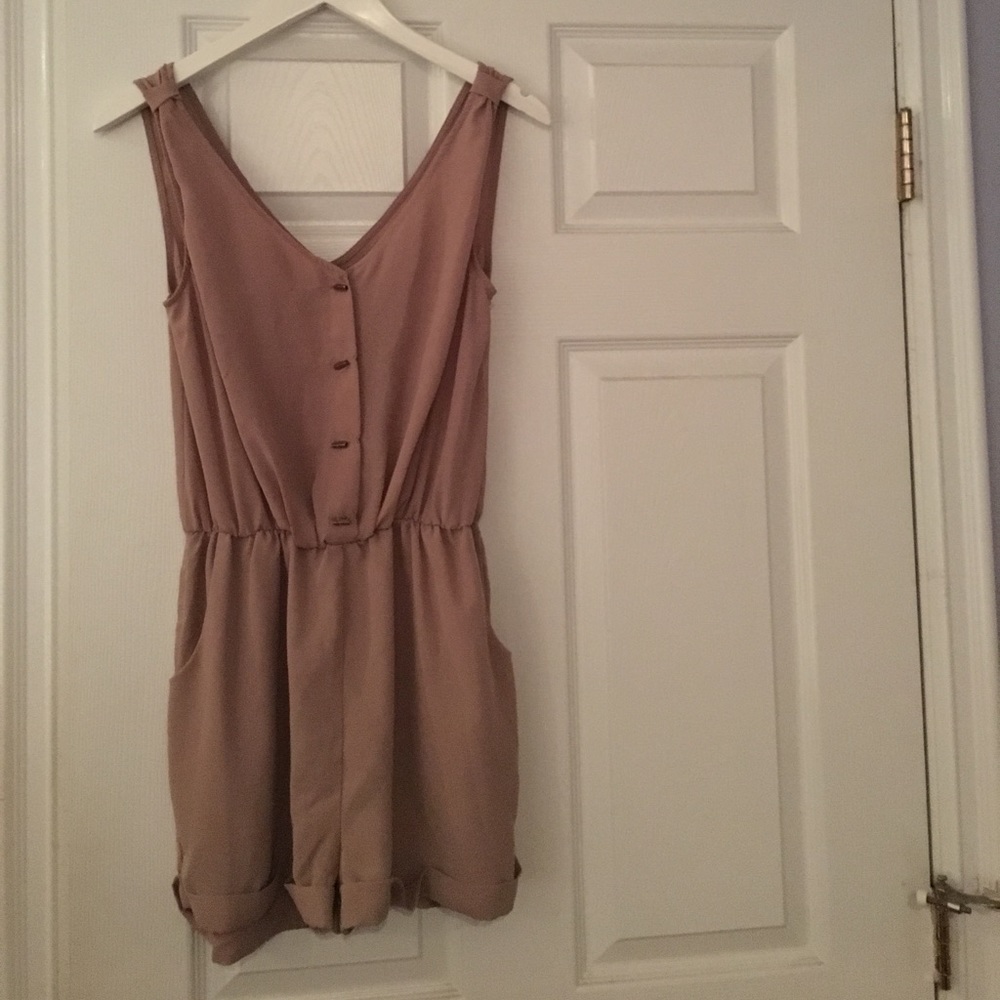 ❗️FINAL SALE❗️ Taupe sleeveless romper