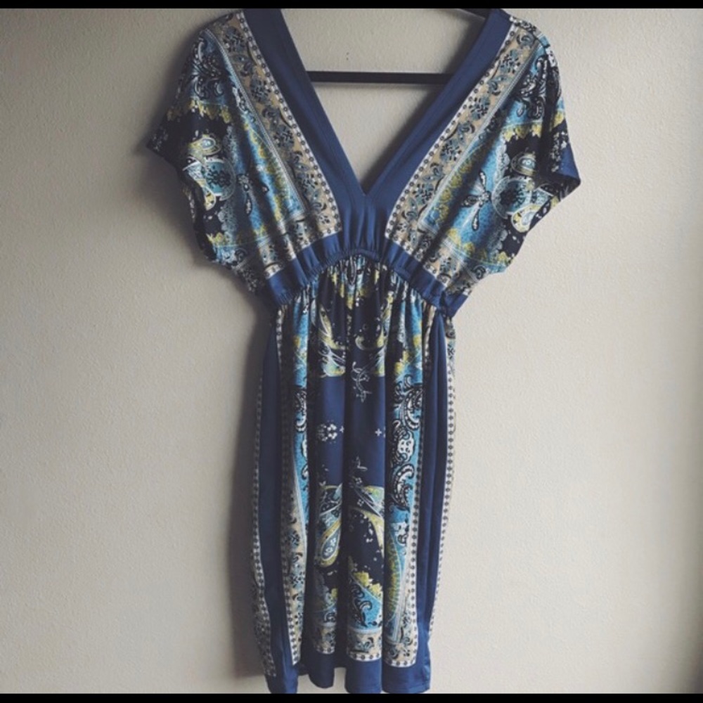 V cut dress