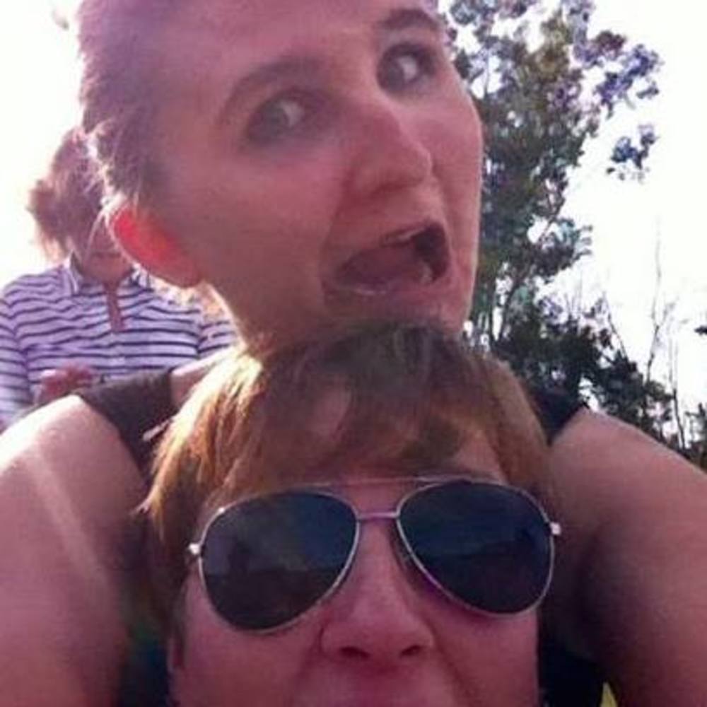 Meet your Posher, Cierra