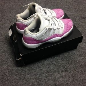 Retro Jordan snakeskin 11 low