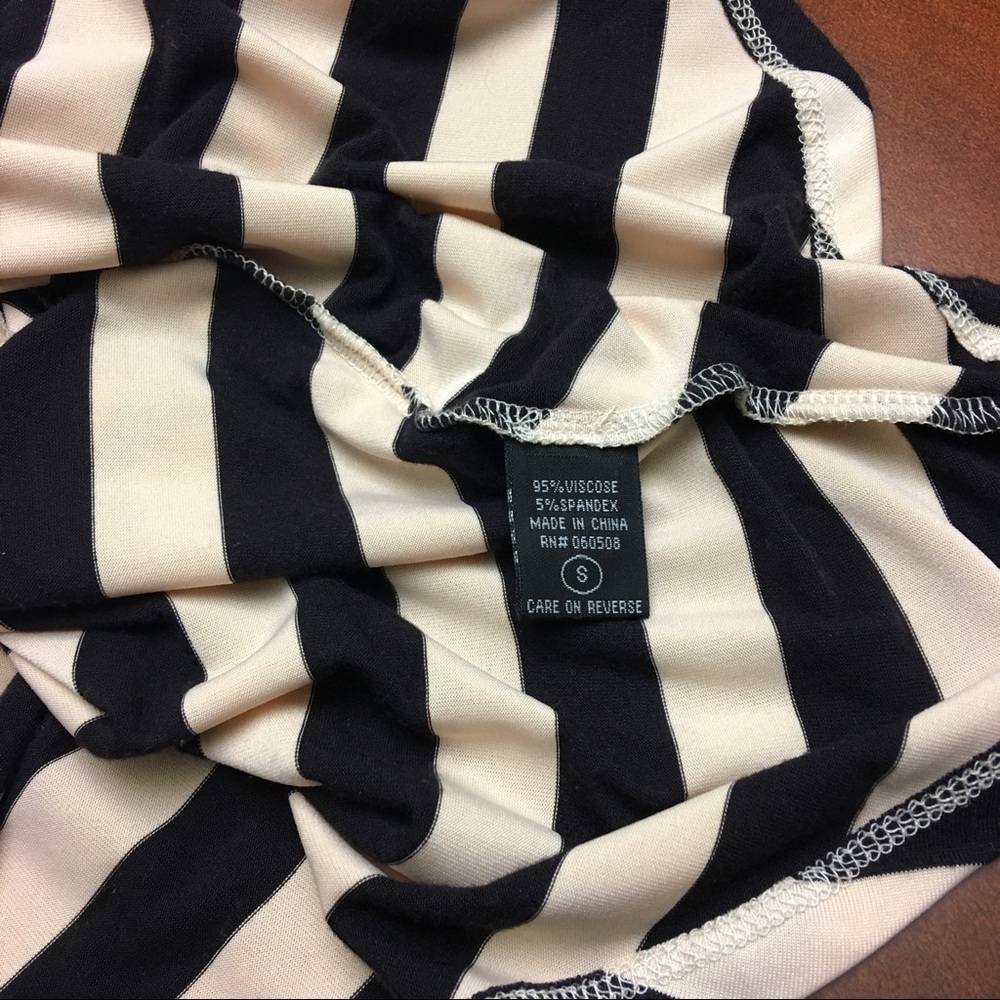 CCOπ»γ°Angieγ°V-striped dress - Picture 8 of 9