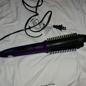 Instyler brush