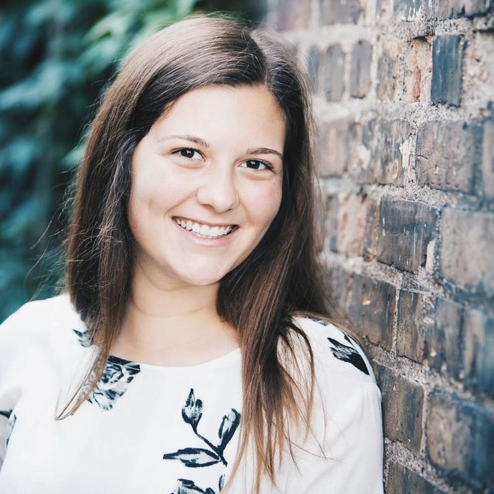 Meet your Posher, Laura