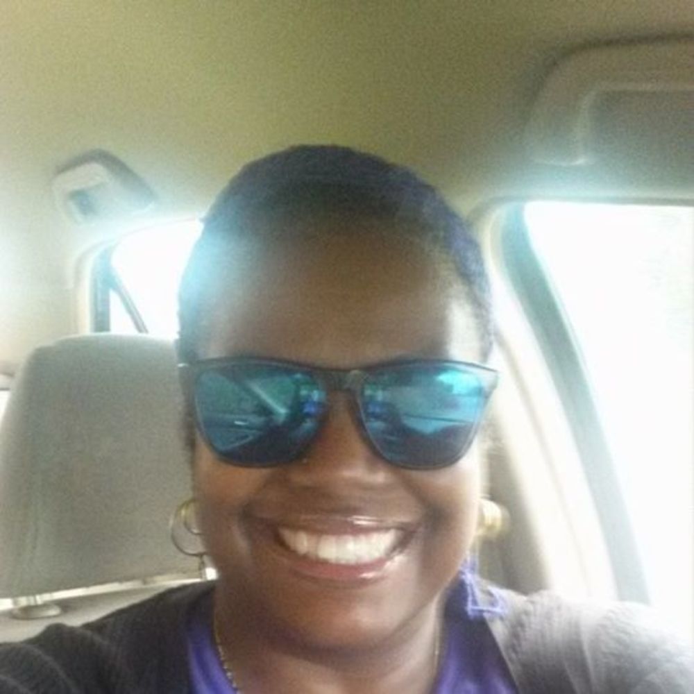 Meet your Posher, Lynda