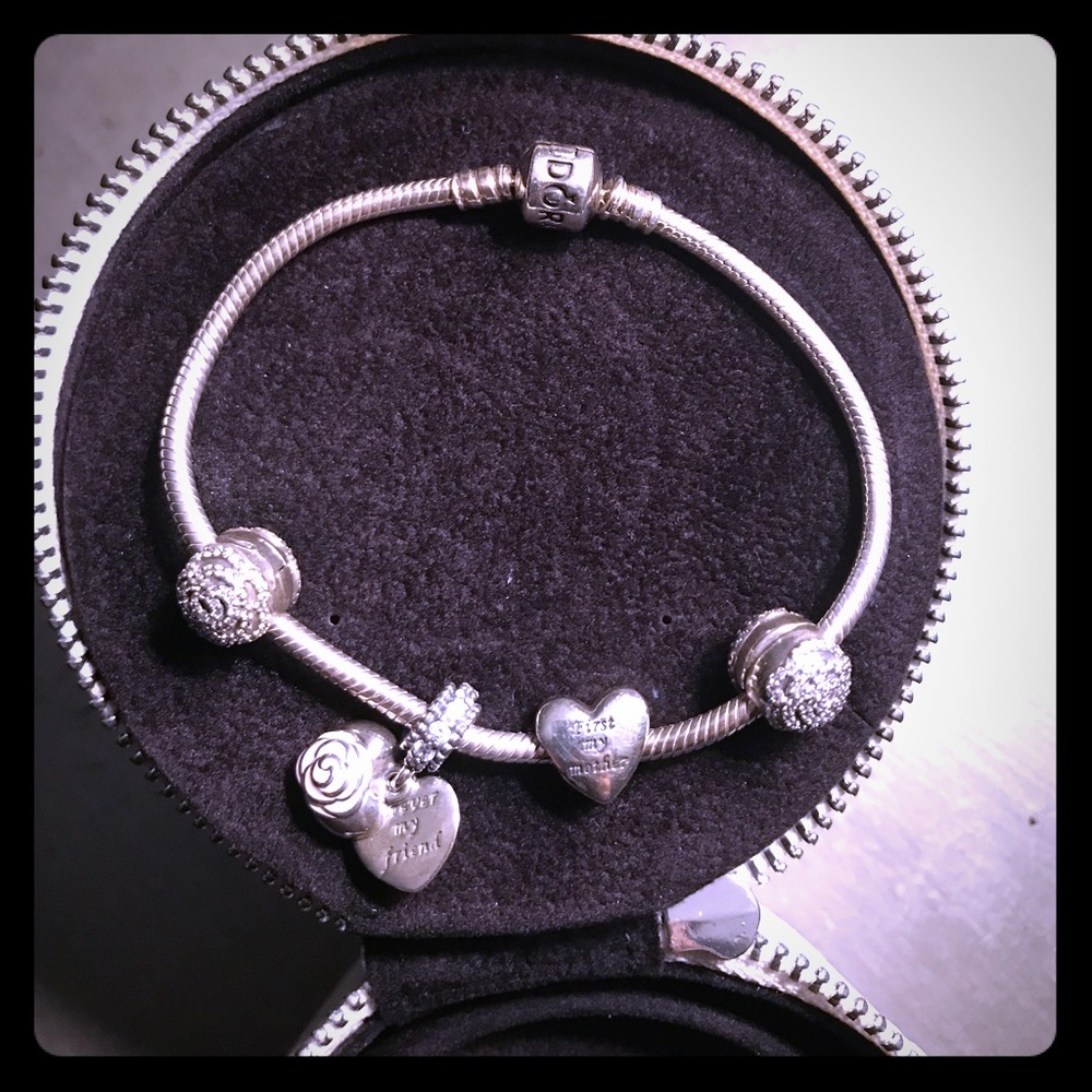 Pandora Mothers bracelet