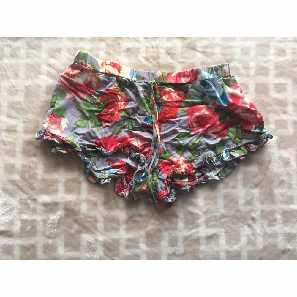 Floral Flowy Shortie Shorts