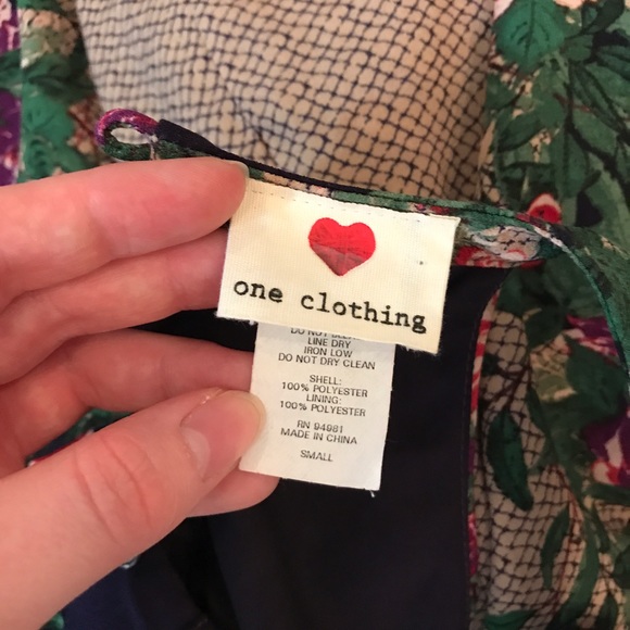 $10 SALE❗️Floral Mock Neck Dress - Picture 2 of 2