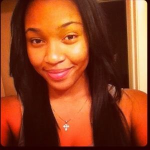 Meet your Posher, Desiree