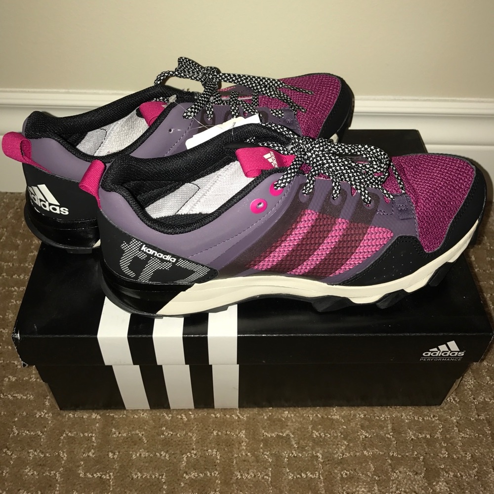 Adidas Running Shoes (Kanadia tr7)