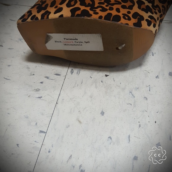 Funky leopard print platform boots - Picture 3 of 3