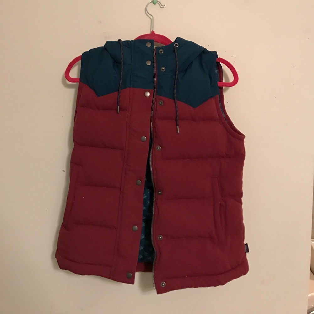 Patagonia thick red and blue vest