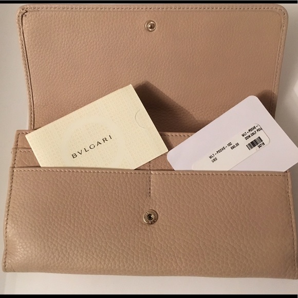 ❌SOLD❌BVLGARI 💯Authentic Grained Leather Wallet - Picture 2 of 8