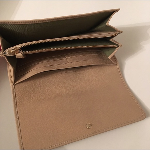 ❌SOLD❌BVLGARI 💯Authentic Grained Leather Wallet - Picture 5 of 8