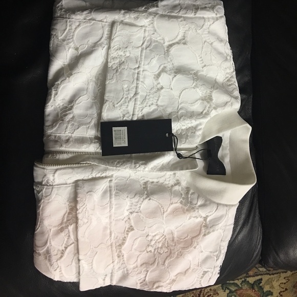 NWT Kendall & Kylie Floral Bomber in WHITE - RARE - Picture 3 of 4