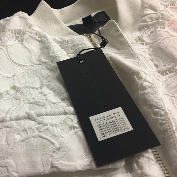 NWT Kendall & Kylie Floral Bomber in WHITE - RARE - Picture 4 of 4