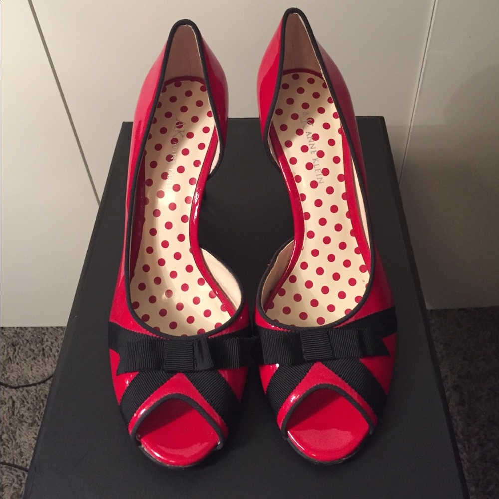 Anne Kline Red patent leather peep toe heels