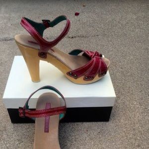 Marc Jacobs Wood Platform heels