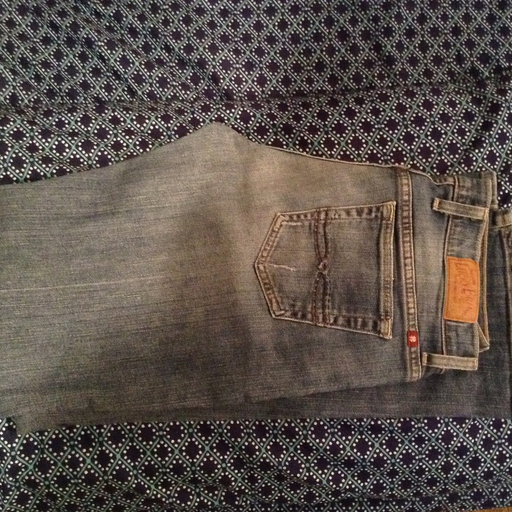 Lucky jeans