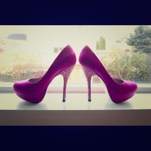 Steve Madden Fuschia satin heels Partyy-R Fuschia