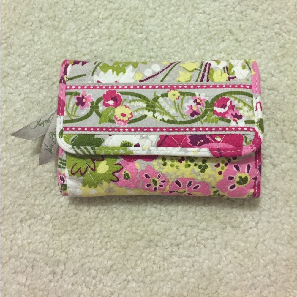 VERA BRADLEY WALLET
