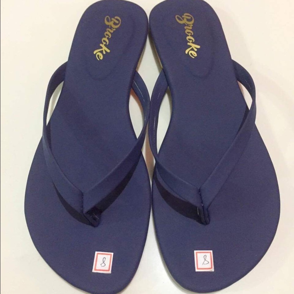 🔥🔥🔥REDUCED PRICE🔥🔥🔥 SLIP-ON / SLIPPERS