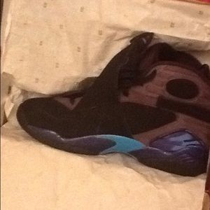 Aqua 8's